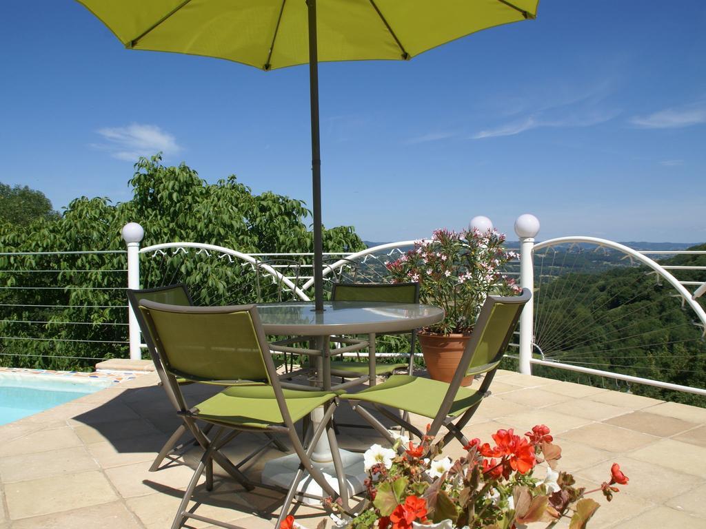Modern Holiday Home With Private Pool Loubressac Szoba fotó