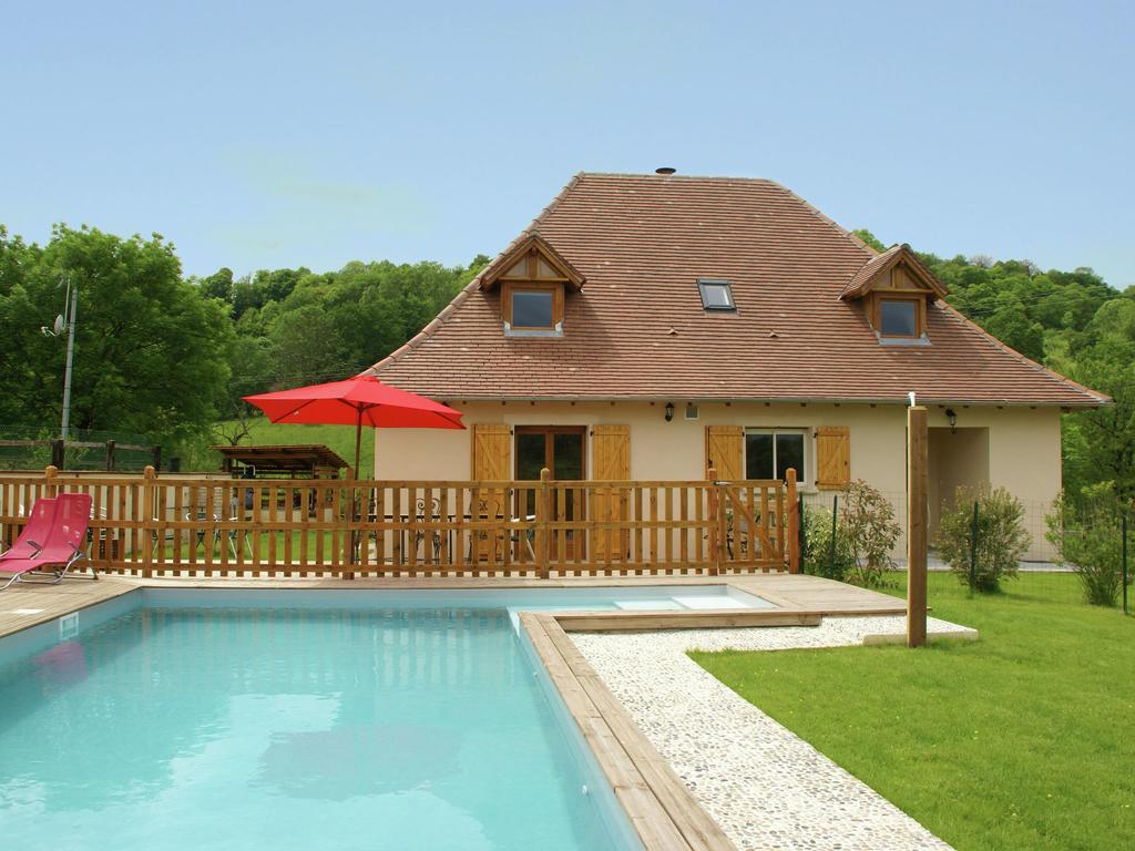 Modern Holiday Home With Private Pool Loubressac Kültér fotó